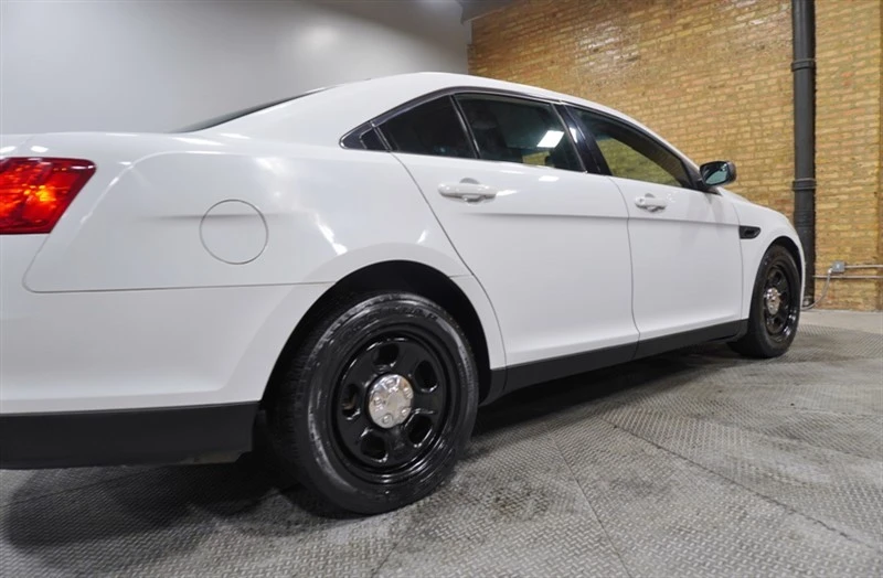 2015 Ford Taurus 6th Gen - Image 12 of 12