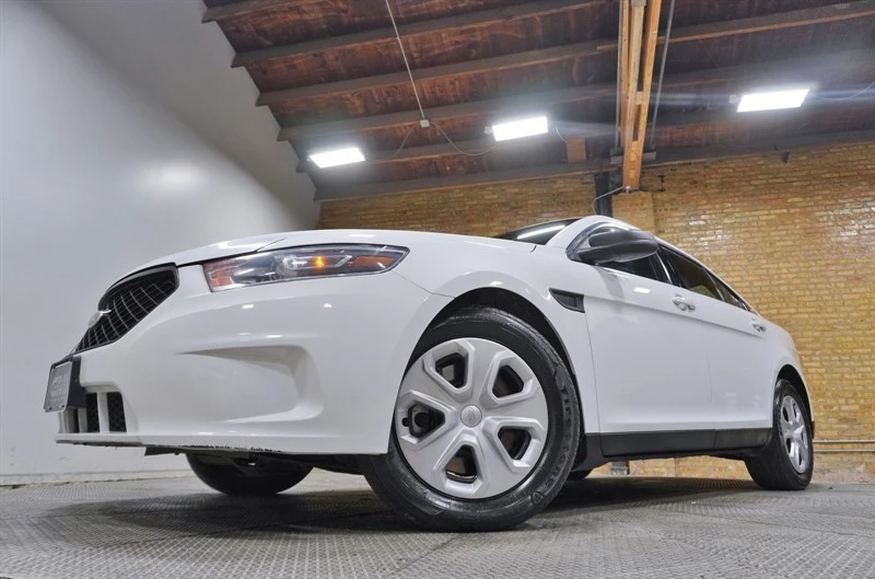 2015 Ford Taurus 6th Gen - Image 3 of 12