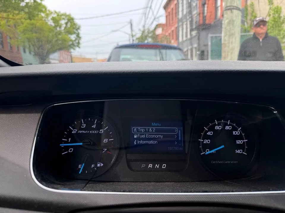 2015 Ford Taurus 6th Gen - Image 8 of 9