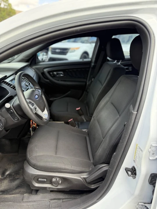 2015 Ford Taurus 6th Gen - Image 12 of 21
