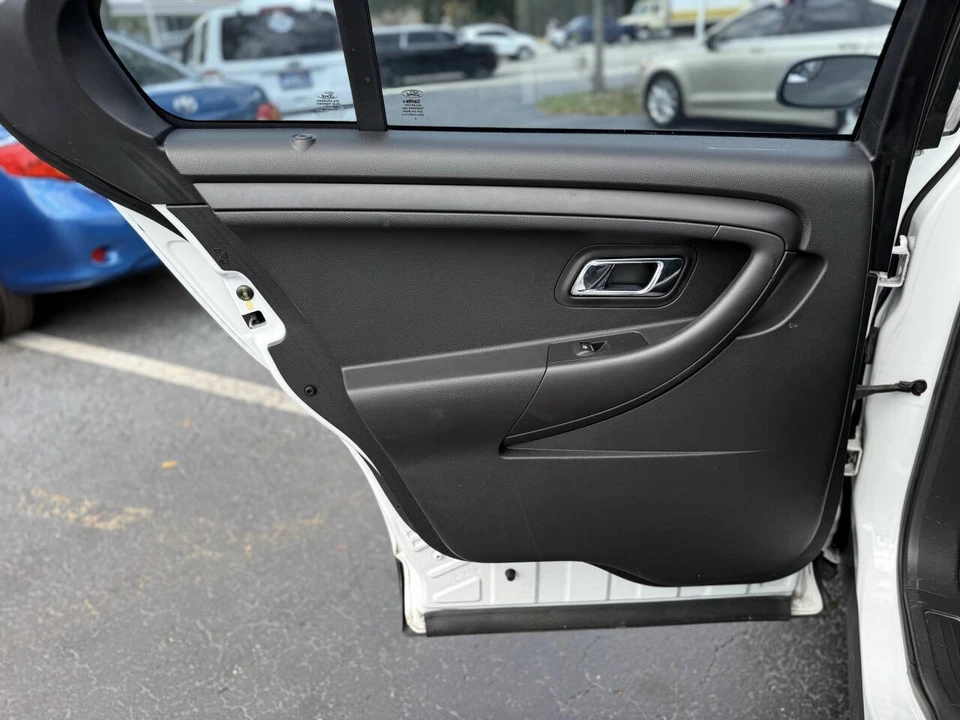2015 Ford Taurus 6th Gen - Image 14 of 21