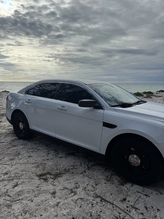 2015 Ford Taurus 6th Gen - Image 8 of 21