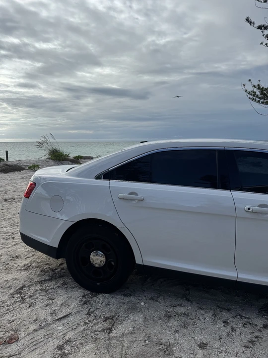 2015 Ford Taurus 6th Gen - Image 9 of 21