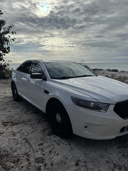 2015 Ford Taurus 6th Gen - Image 7 of 21