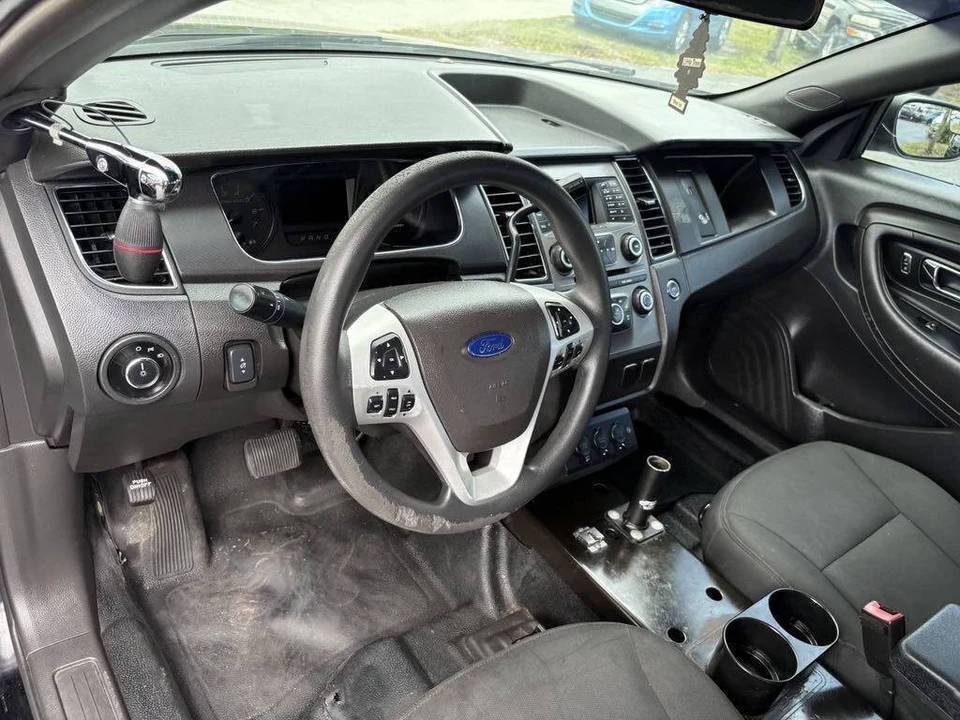 2015 Ford Taurus 6th Gen - Image 10 of 21