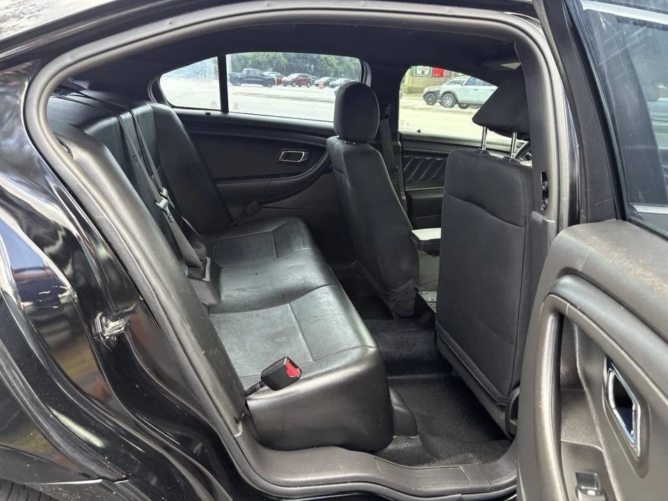 2015 Ford Taurus 6th Gen - Image 14 of 21