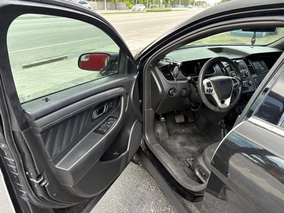 2015 Ford Taurus 6th Gen - Image 11 of 21