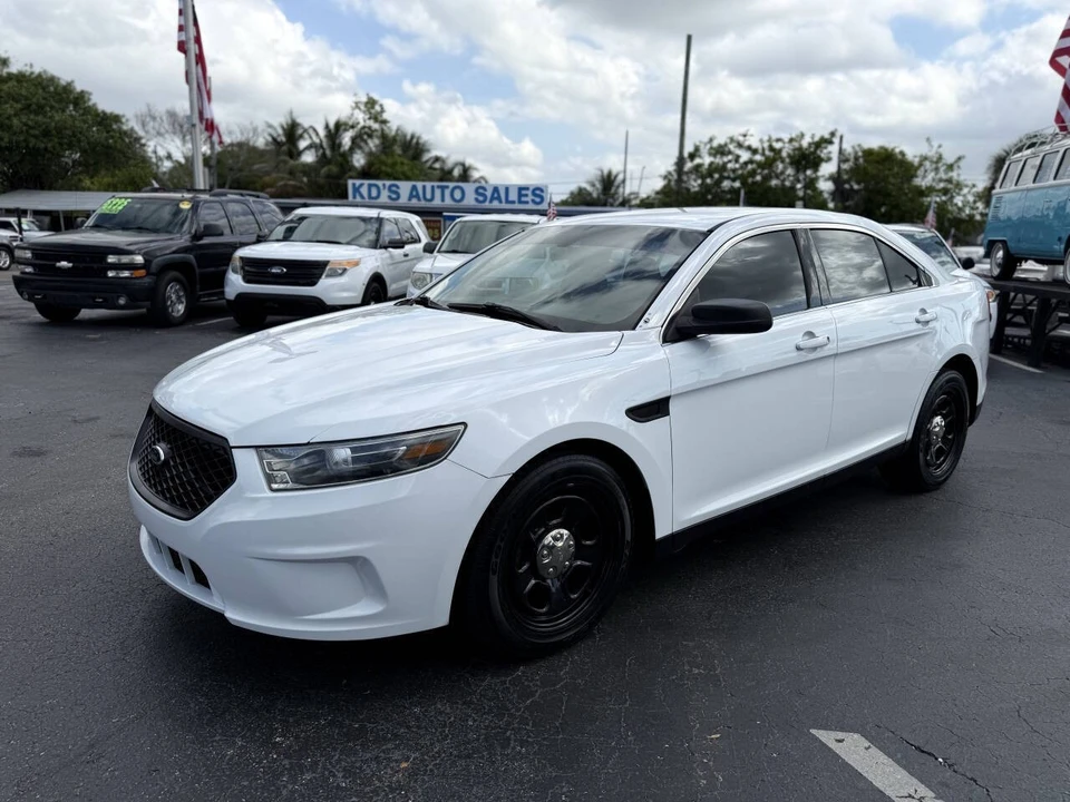 2015 Ford Taurus 6th Gen - Image 2 of 21