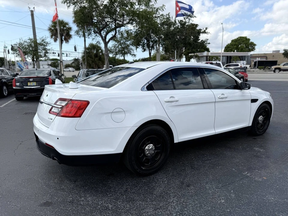 2015 Ford Taurus 6th Gen - Image 6 of 21