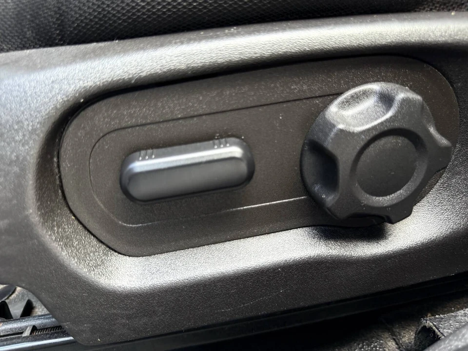 2015 Ford Taurus 6th Gen - Image 13 of 21