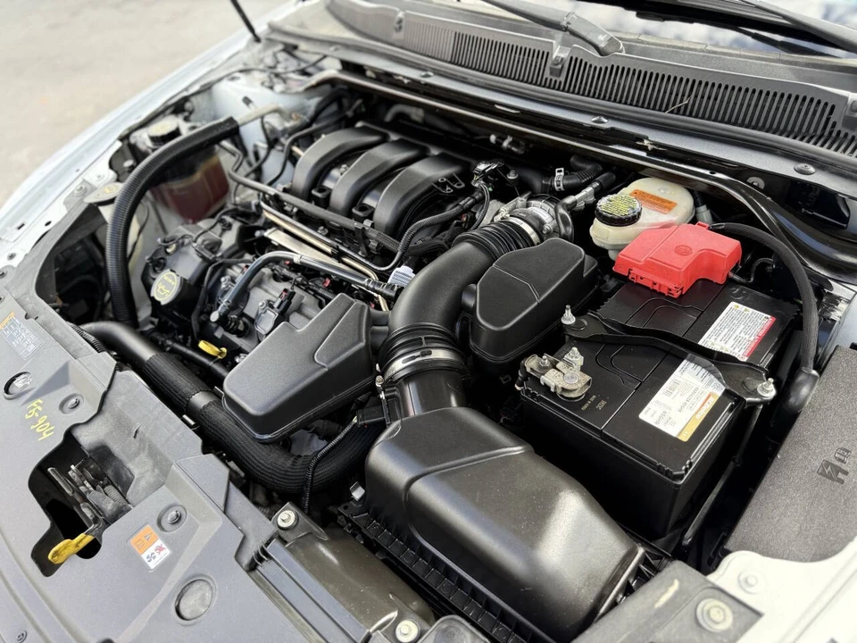 2015 Ford Taurus 6th Gen - Image 19 of 21