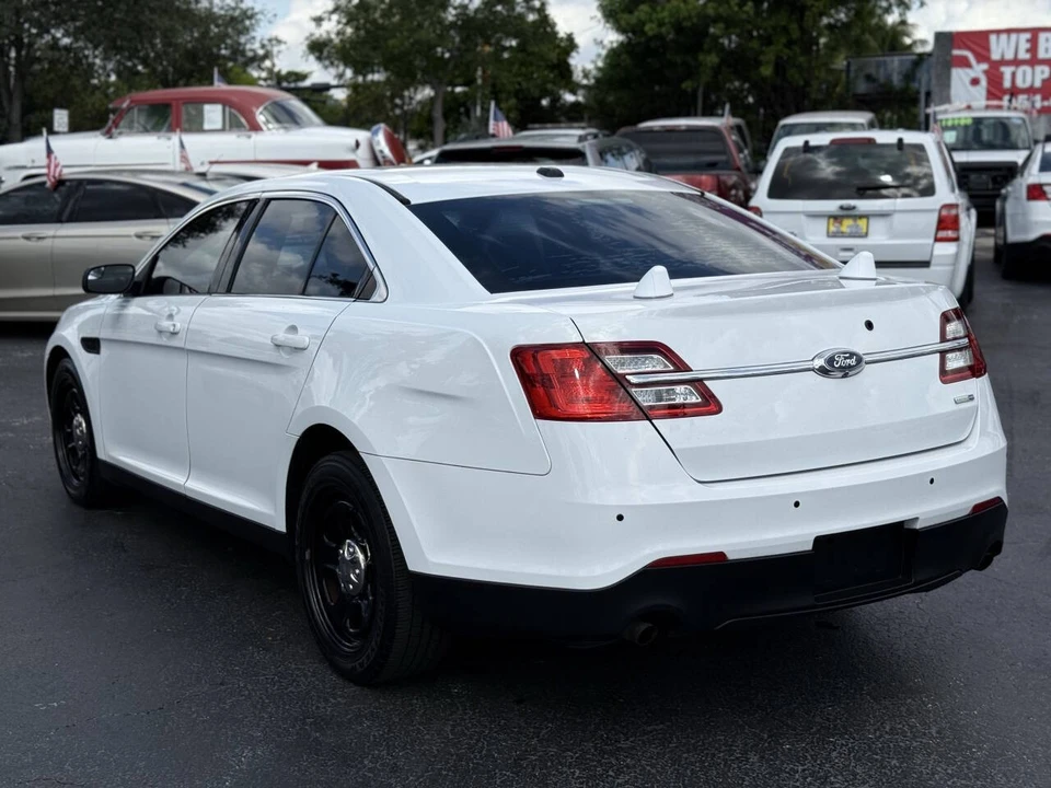 2015 Ford Taurus 6th Gen - Image 4 of 12