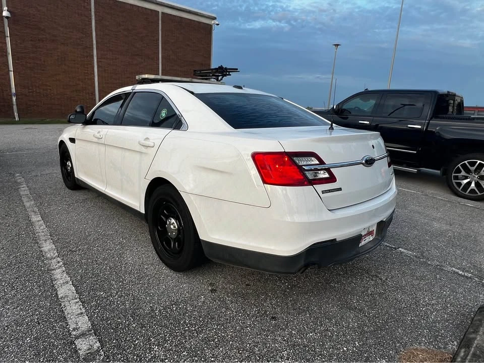 2015 Ford Taurus 6th Gen - Image 3 of 6