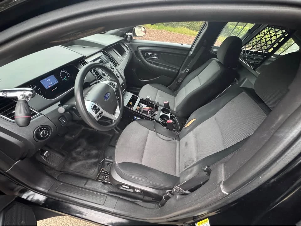 2015 Ford Taurus 6th Gen - Image 7 of 7