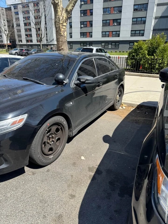 2015 Ford Taurus SHO 6th Gen - Image 9 of 15