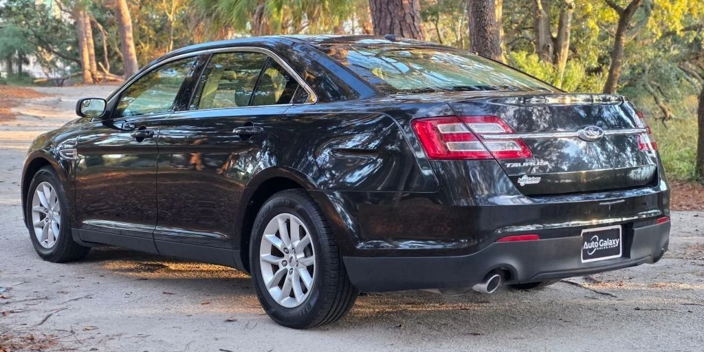 2015 Ford Taurus 6th Gen - Image 2 of 11