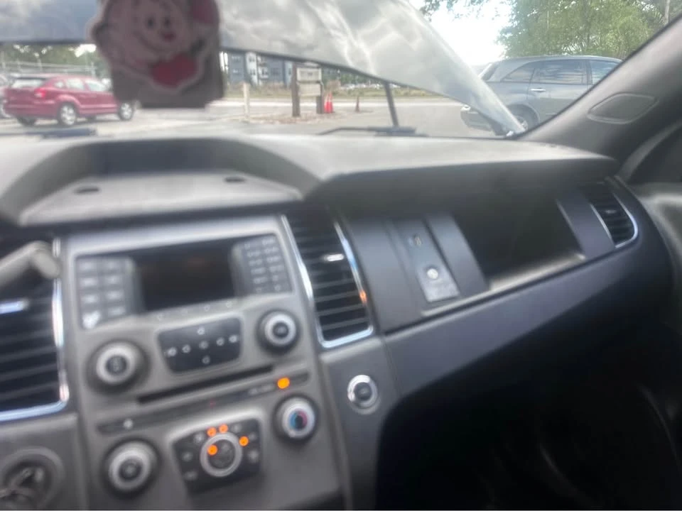 2015 Ford Taurus 6th Gen - Image 19 of 20