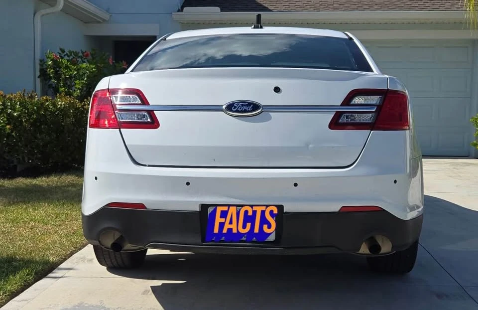 2015 Ford Taurus 6th Gen - Image 4 of 5
