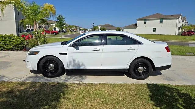 2015 Ford Taurus SE