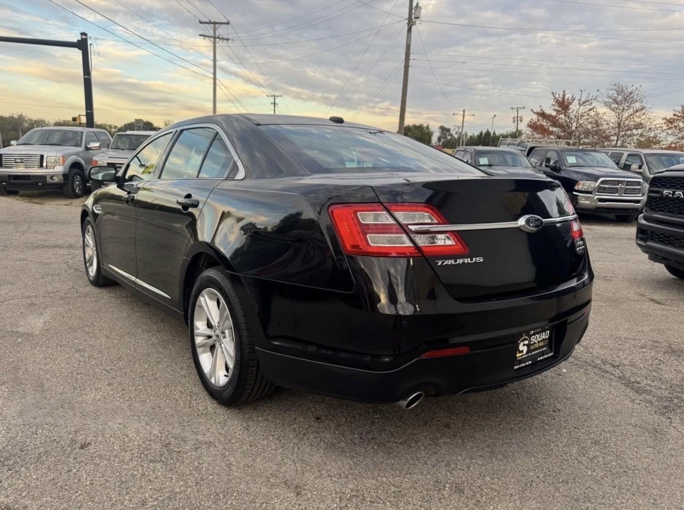 2015 Ford Taurus 6th Gen - Image 2 of 9