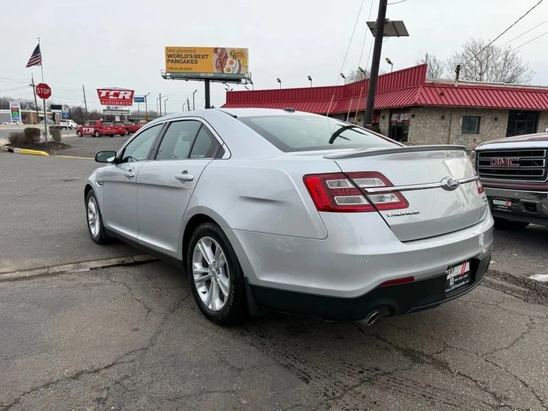 2015 Ford Taurus 6th Gen - Image 6 of 12