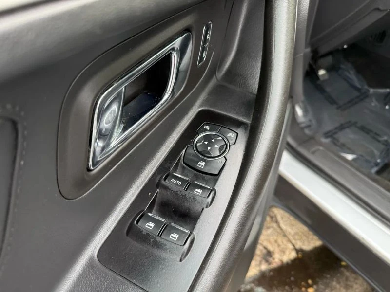 2015 Ford Taurus 6th Gen - Image 10 of 12