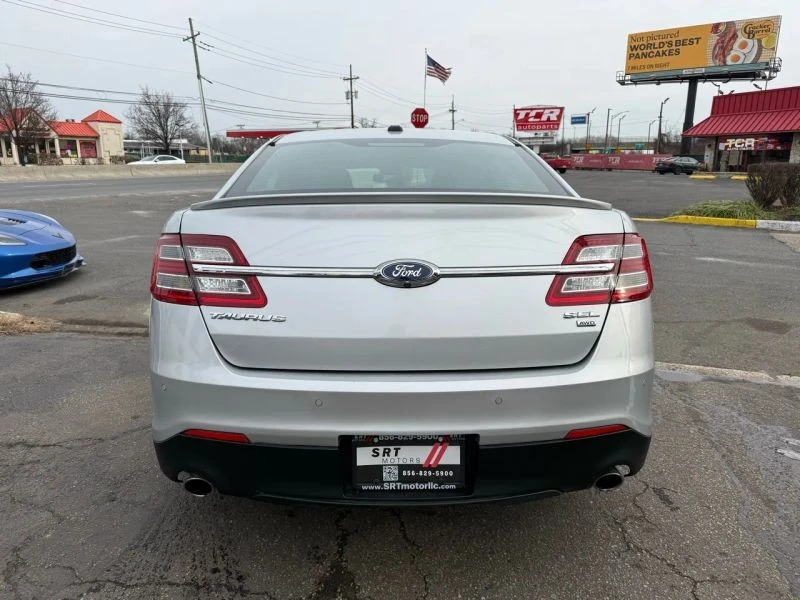 2015 Ford Taurus 6th Gen - Image 7 of 12