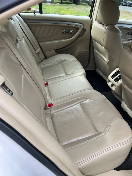 2015 Ford Taurus 6th Gen - Image 5 of 20