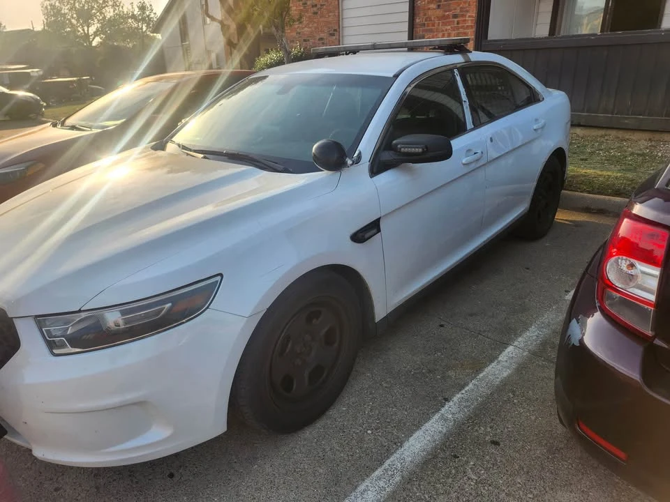 2015 Ford Taurus 6th Gen - Image 4 of 9