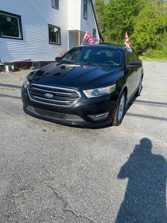 2015 Ford Taurus 6th Gen - Image 2 of 13