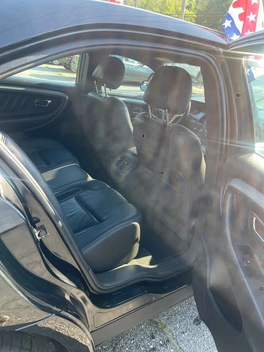 2015 Ford Taurus 6th Gen - Image 11 of 13