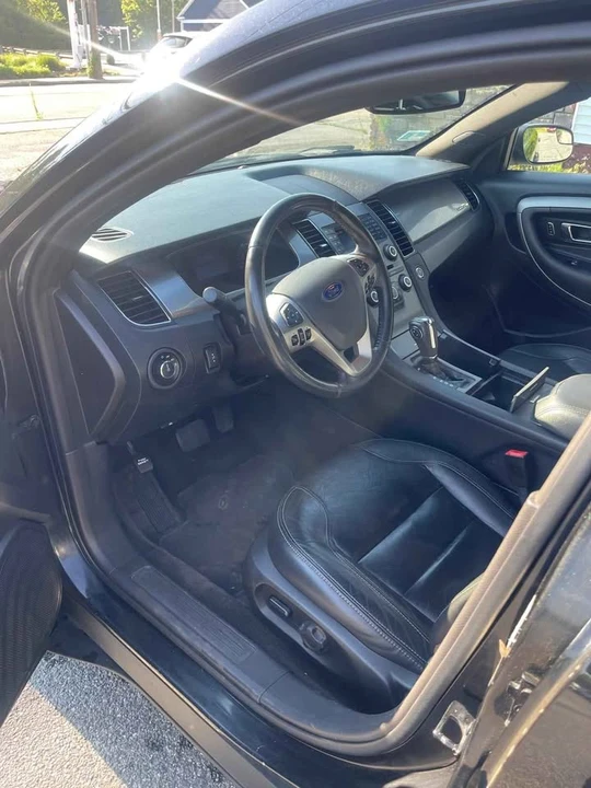 2015 Ford Taurus 6th Gen - Image 13 of 13