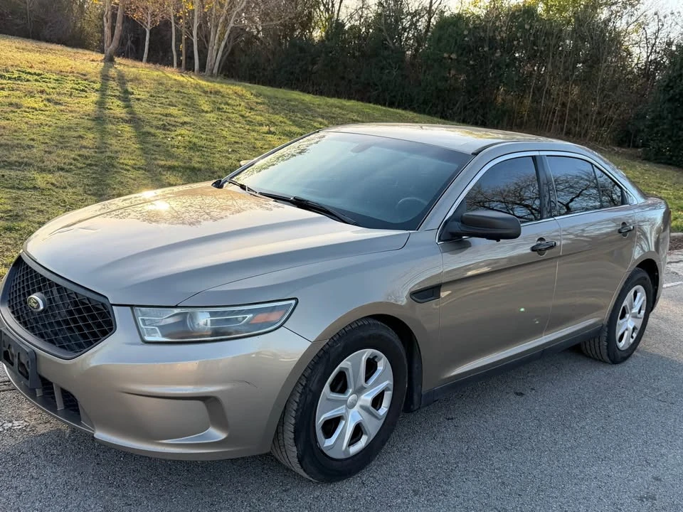 2015 Ford Taurus 6th Gen - Image 6 of 10