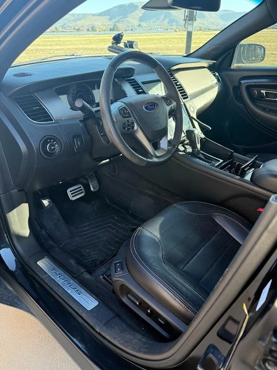 2015 Ford Taurus SHO 6th Gen - Image 16 of 17