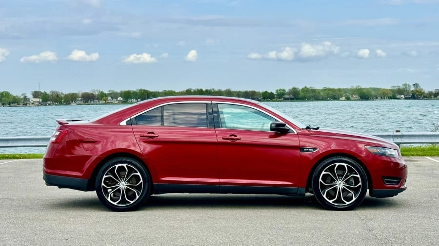 2015 Ford Taurus SHO 6th Gen - Image 2 of 18