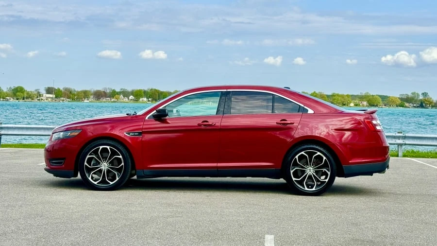 2015 Ford Taurus SHO 6th Gen - Image 5 of 18