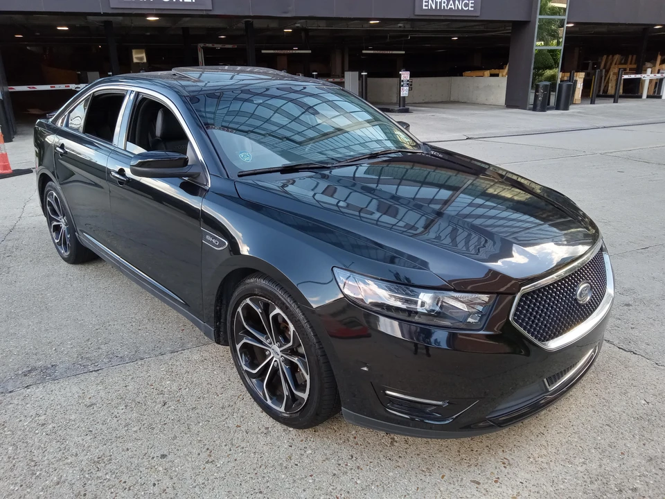 2015 Ford Taurus SHO 6th Gen - Image 24 of 31