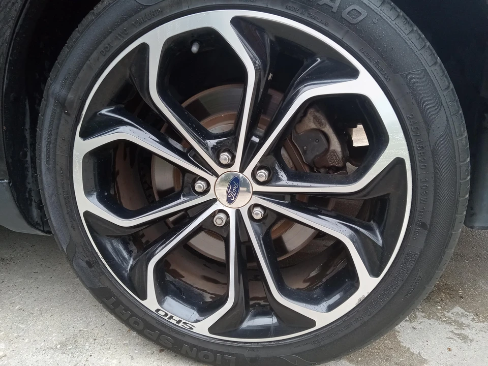 2015 Ford Taurus SHO 6th Gen - Image 29 of 31