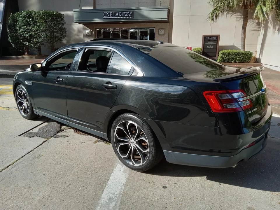 2015 Ford Taurus SHO 6th Gen - Image 13 of 31