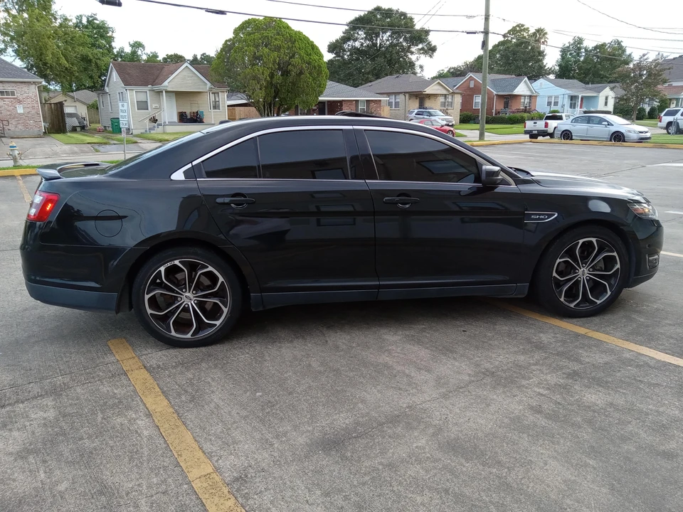 2015 Ford Taurus SHO 6th Gen - Image 20 of 31