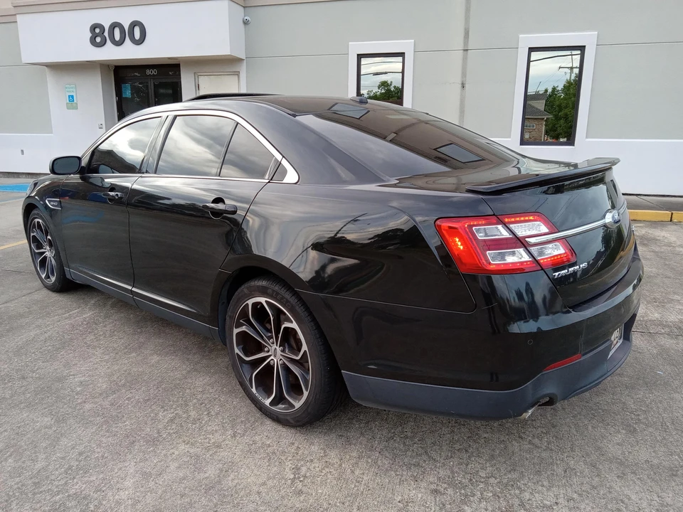 2015 Ford Taurus SHO 6th Gen - Image 14 of 31