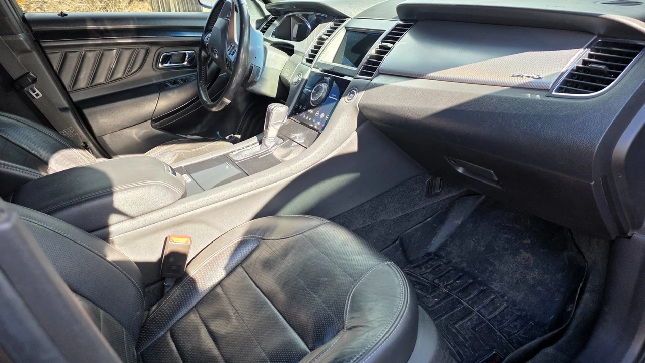 2015 Ford Taurus SHO 6th Gen - Image 6 of 14