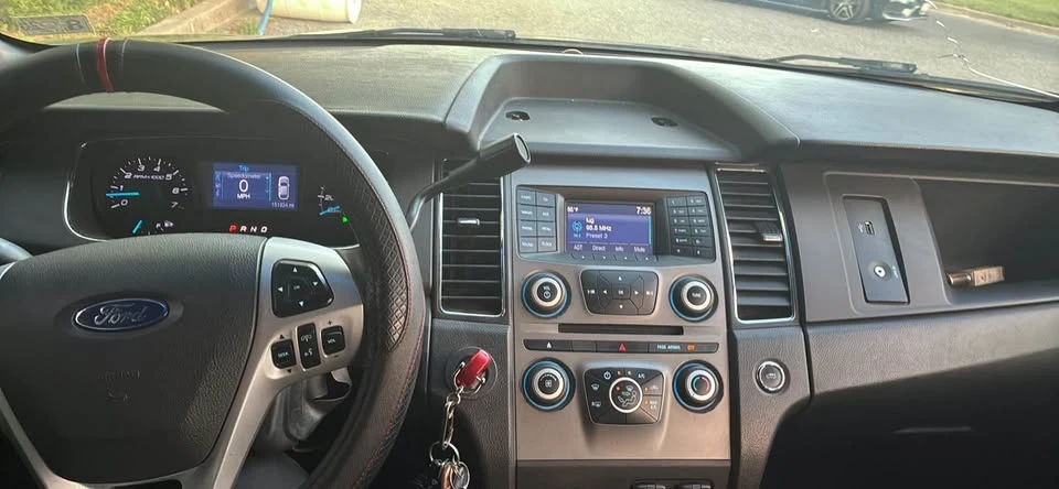 2015 Ford Taurus SHO 6th Gen - Image 4 of 9
