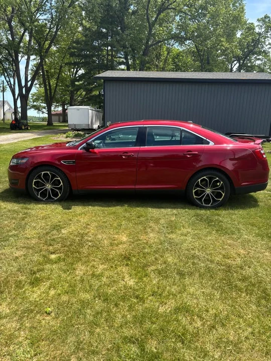 2015 Ford Taurus SHO 6th Gen - Image 4 of 19