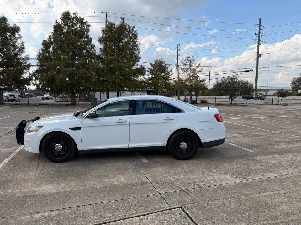 2015 Ford Taurus 6th Gen - Image 3 of 10