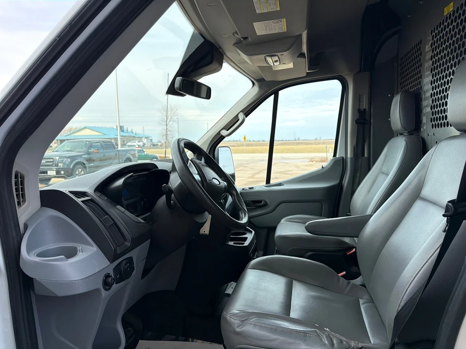 2015 Ford Transit - Image 14 of 17