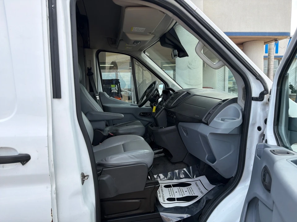 2015 Ford Transit - Image 13 of 17