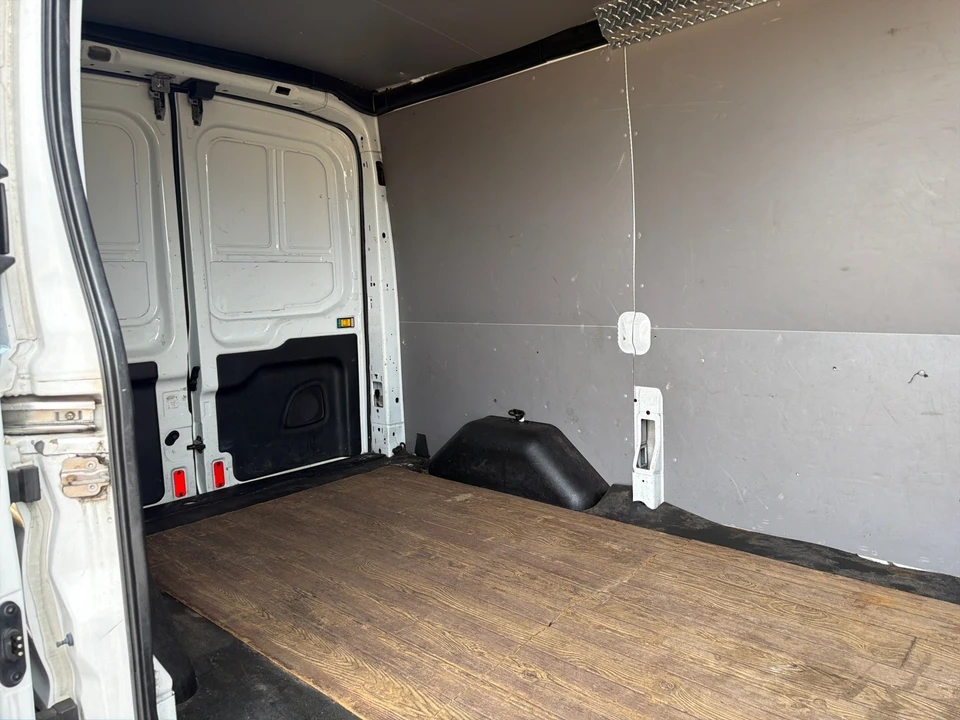 2015 Ford Transit - Image 12 of 17