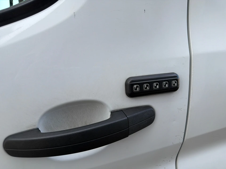 2015 Ford Transit - Image 6 of 17