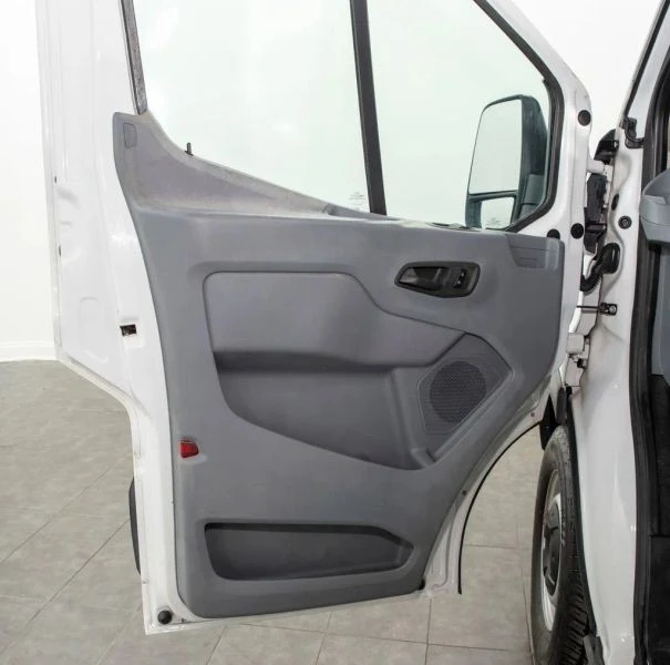 2015 Ford Transit - Image 6 of 12